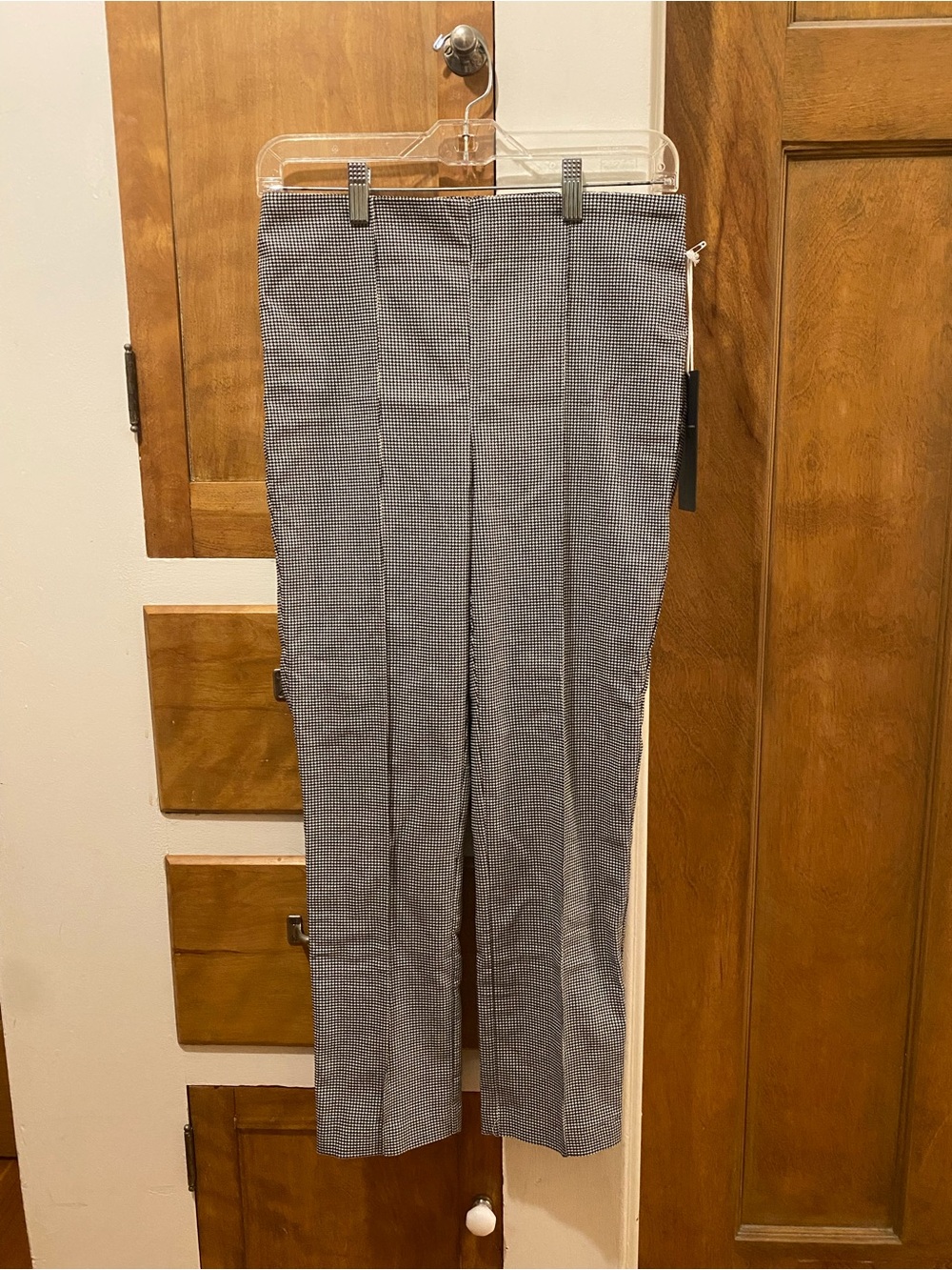 NWT!! Tailored Houndstooth Trousers in Black and White